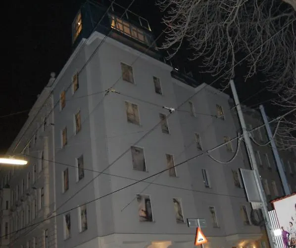 Apollo 3* Vienna
